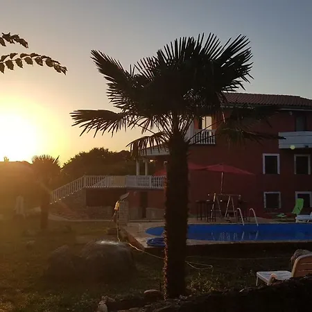 Sunshine Apartment *