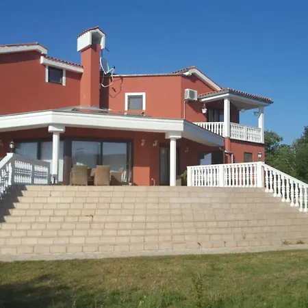 Sunshine Apartment