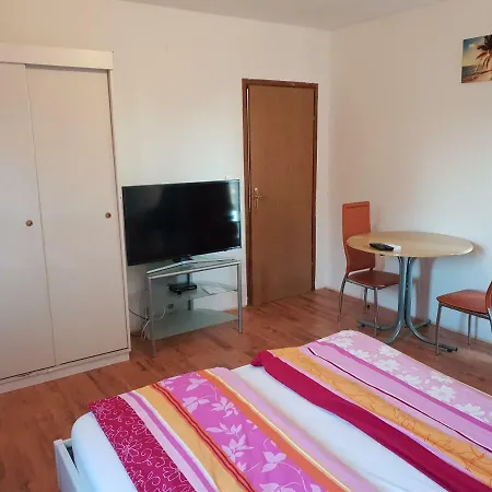 Sunshine Apartment *